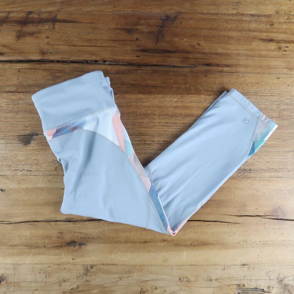 GAPFIT SCULPT COMPRESSION BLUE WITH COLORBLOCK DESIGN CAPRI WORKOUT LEGGINGS SP